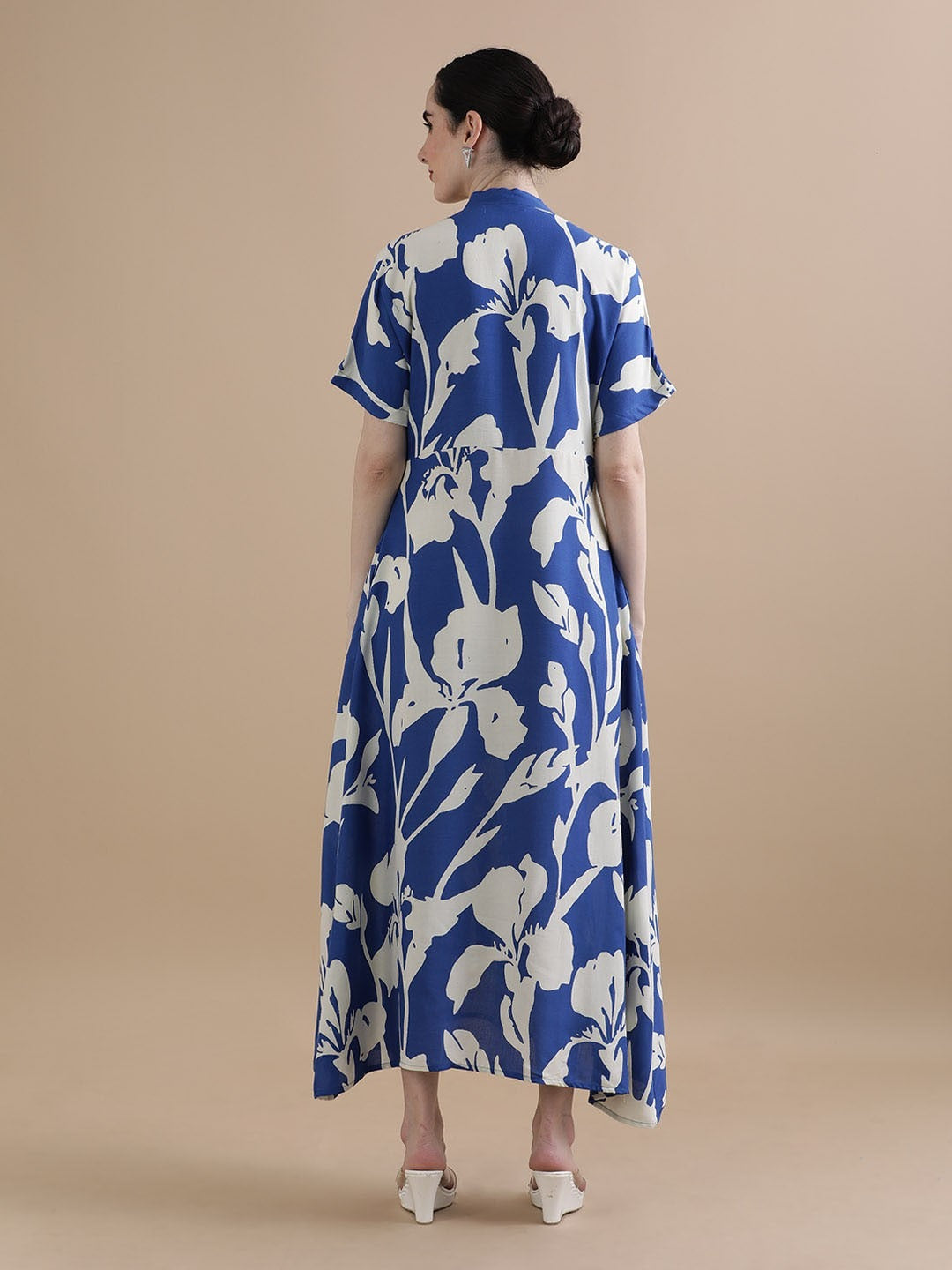 Women’s Blue Floral Print Maxi Dress | V-Neck Short Sleeve A-Line Long Dress with Pockets for Casual & Daily Wear