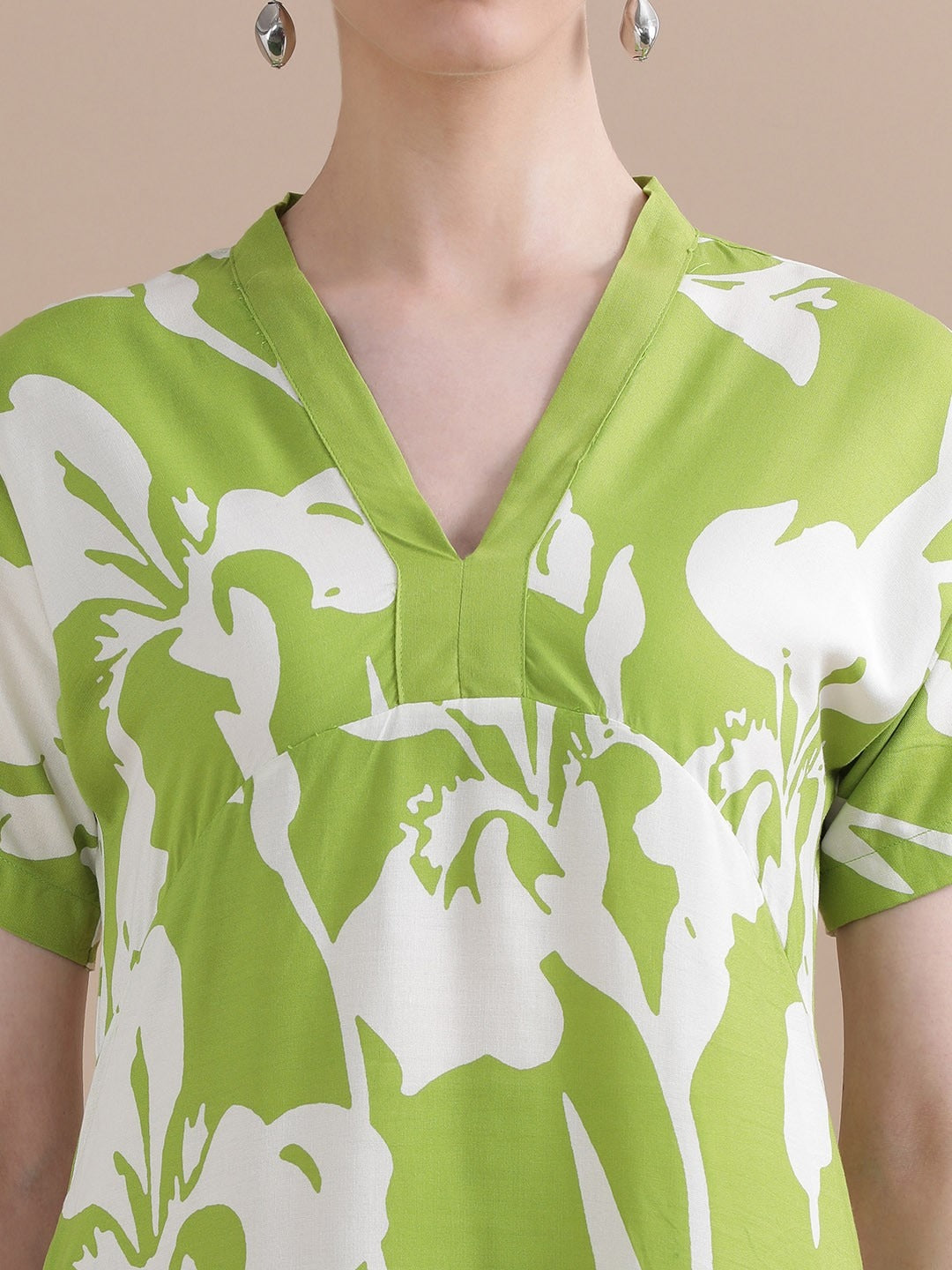 Women’s Blue Floral Print Maxi Dress | V-Neck Short Sleeve A-Line Long Dress with Pockets for Casual & Daily Wear